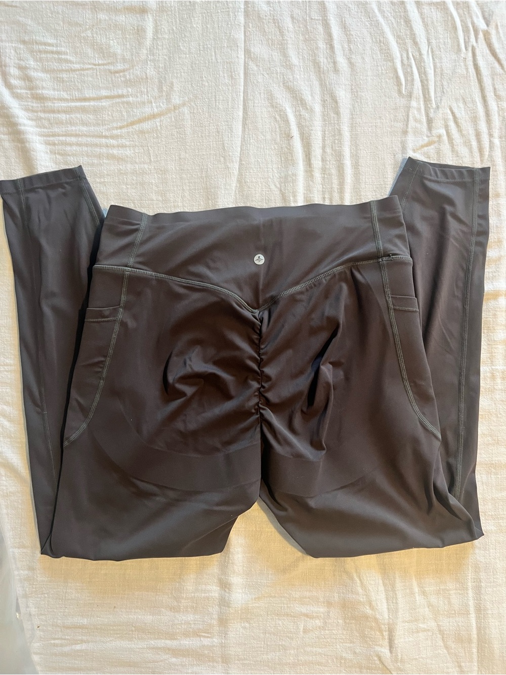 Halara UltraSculpt™ High Waisted Butt Lifting Tummy Control Leggings Sz Large - Picture 5 of 8